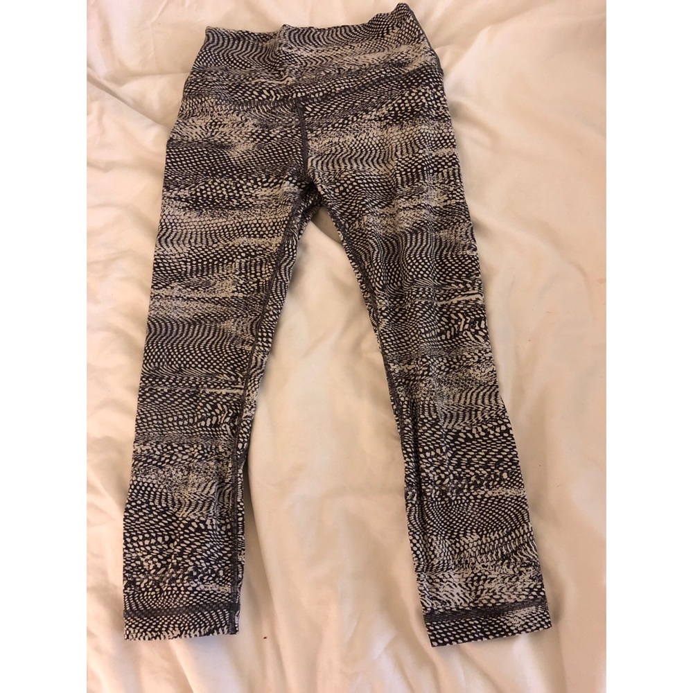 Printed Lululemon align crop